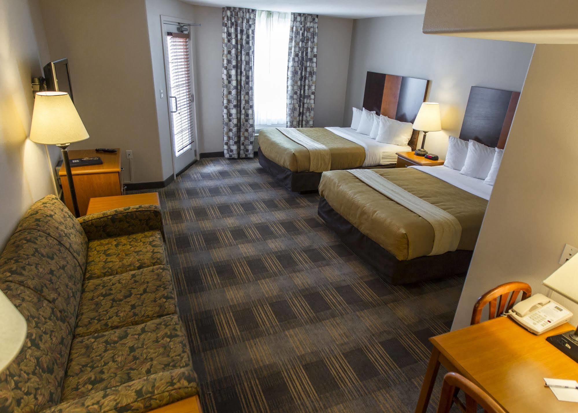 Mainstay Hotel 3*