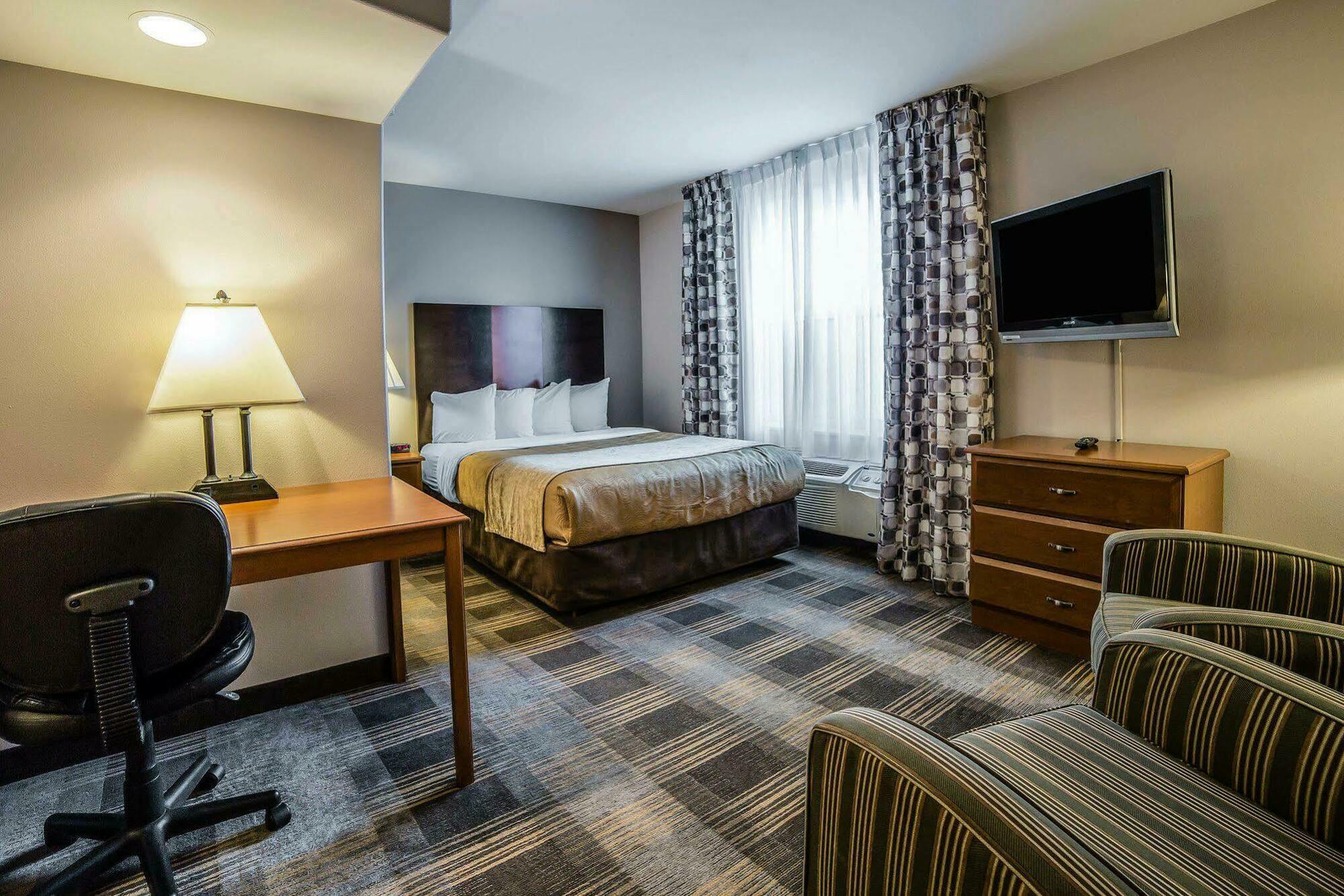 Mainstay Hotel 3*